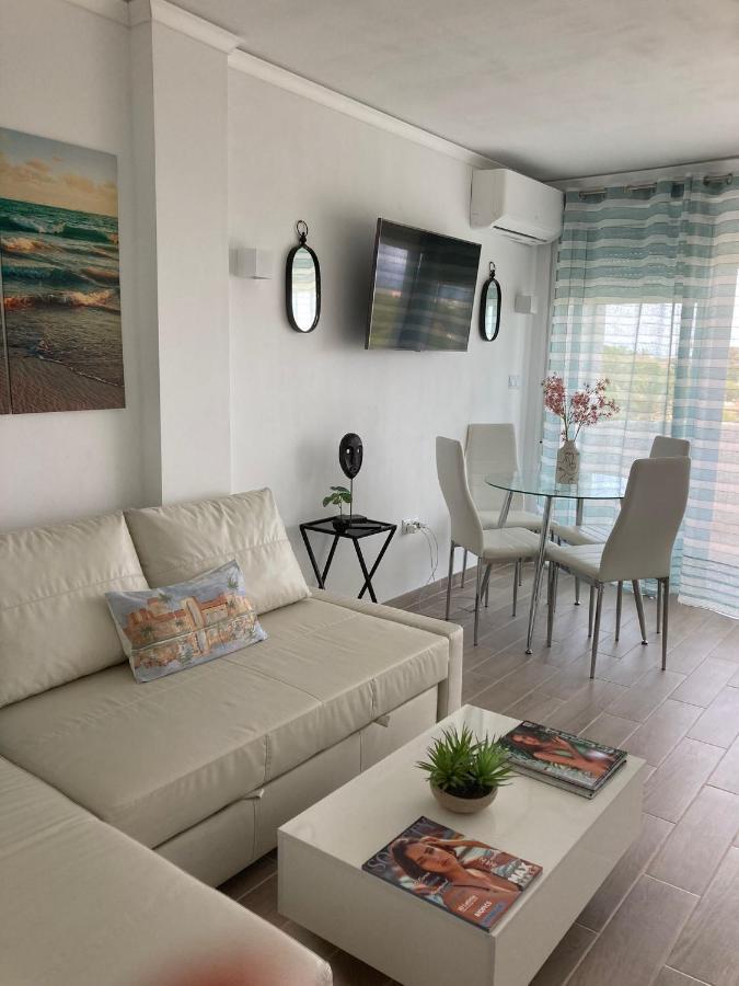 Renovated Modern Elegant Studio With Sea View Apartment